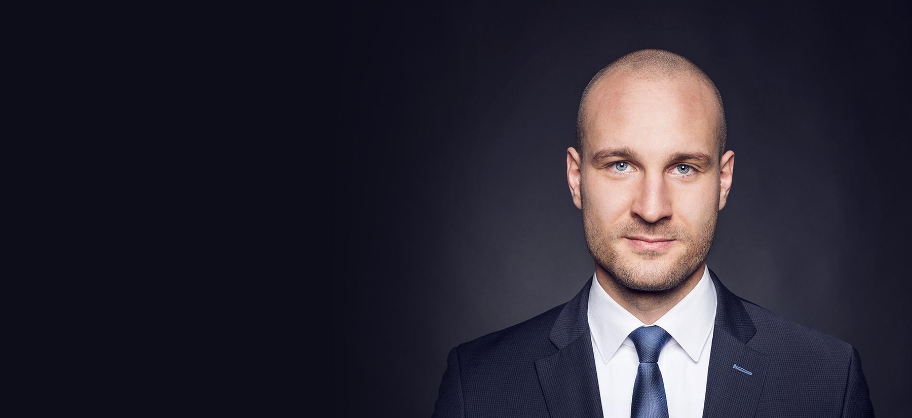 Simon Kellner, freier Makler für Versicherungen, Finanzierungen und Immobilien in Schierling